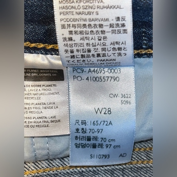 Levi's Premium 80's Mom Denim Jean Shorts Women's Size 28 Medium Wash - Picture 5 of 5